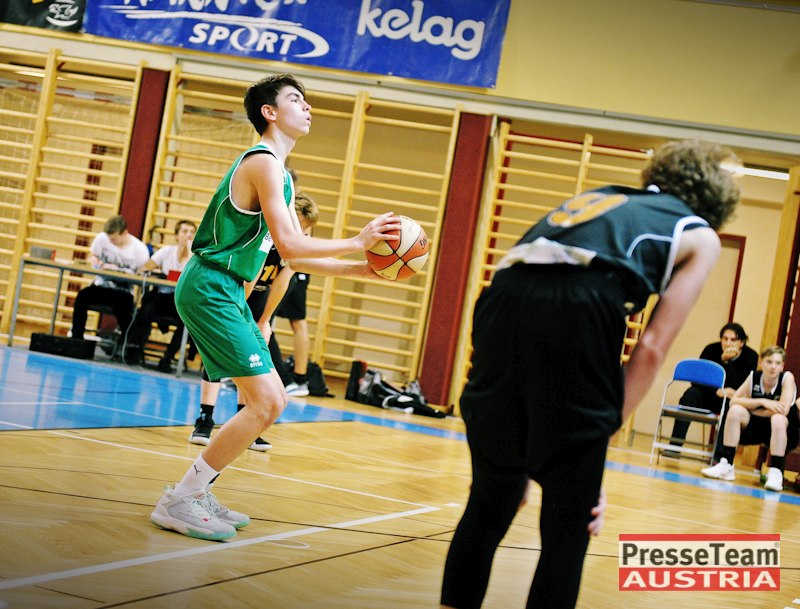 DSC 4702 Nikolai Maximillian Kropf KOS U14 Basketball  - Gold für KOŠ U14 Basketball