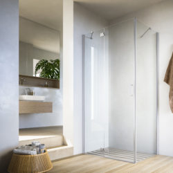 Glass1989 Soho Battente MCMB 100x70 250x250 - Glass 1989 stellt Showering in den Vordergrund .