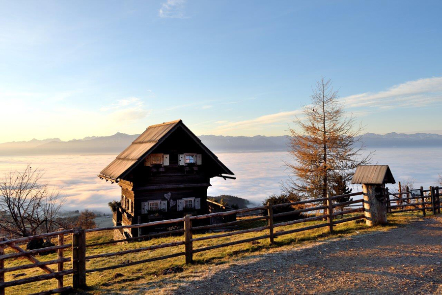 Gipfelhaus Magdalensberg Troadkasten Holzhütten Urlaub